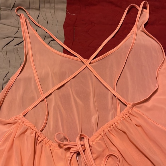 Lululemon like new peach tank top - Picture 4 of 11
